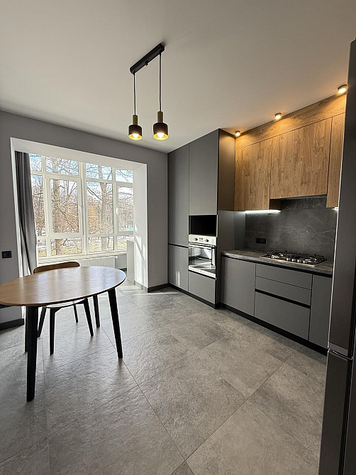 Продаж однокімнатної квартири з виглядом на міське озеро Ивано-Франковск - изображение 2