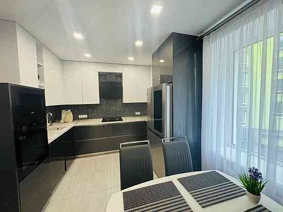 Продаю 3К з меблями та технікою в Центрі. Газове опалення. Ірпінь