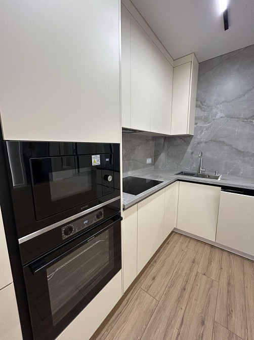 Продаж просторої 1,5 кімнатної квартири Ужгород - изображение 2