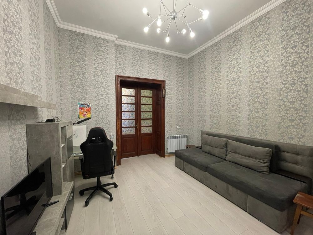 Продається 2кімн.квартира на Центральній площі Чернівці - зображення 2