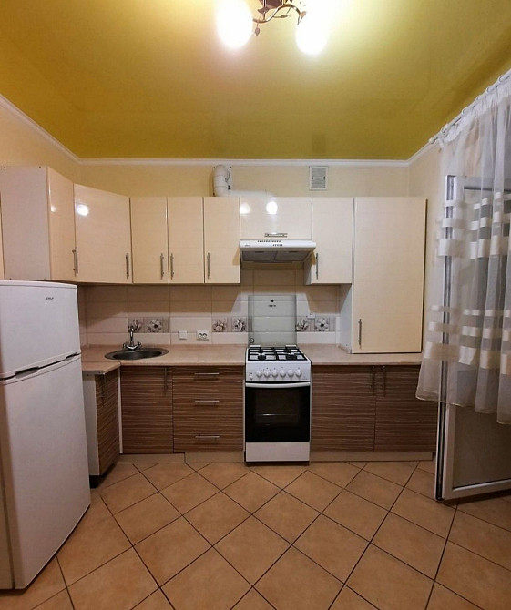 Оренда девушки  ЖК Київмький маєток,можна короткий термін Софіївська Борщагівка - зображення 1