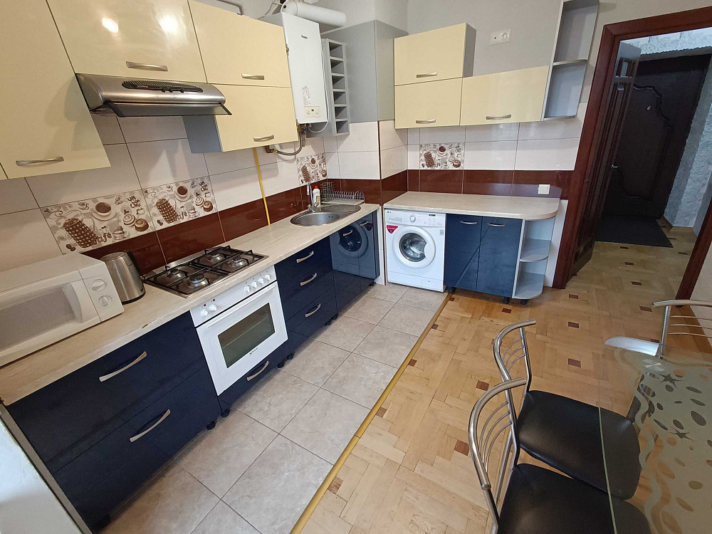 Довгострокова оренда 2-кімнатної квартири, ближній центр Львов - изображение 6