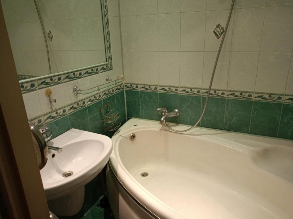 Двокімнатна біля метро Героїв Дніпра Київ - зображення 8