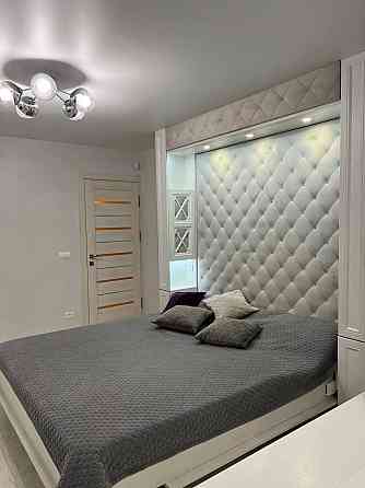 3-х кімнатна з двориком і альтанкою Чернівці