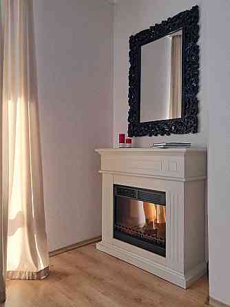 Волинська 10, Чудова та світла сучасна квартира 72кв.м, 4 поверх Київ