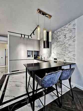 НОВА трикімнатна квартира в ЖК «Лебединий»! Київ