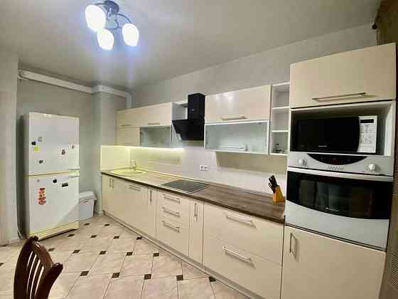 Оренда гарної просторої 1к квартири в Голосіївському районі Київ