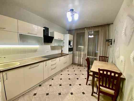 Оренда гарної просторої 1к квартири в Голосіївському районі Київ