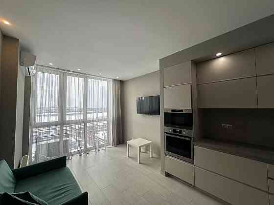 ЖК "Файна Таун". ОРЕНДА! 1-к Салютна вул., 2. Дизайнерський ремонт! Київ