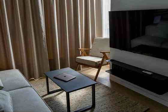 НОВА ПЕРША ЗДАЧА ДИЗАЙН однокімнатна квартира West House інвертор гена Київ