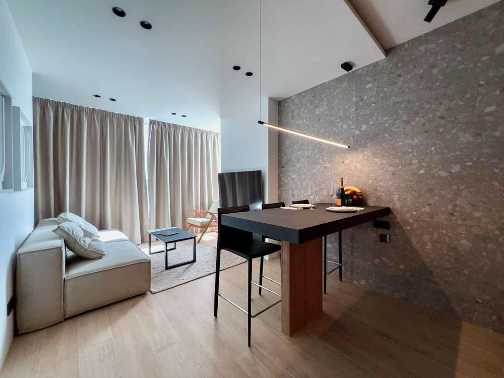 НОВА ПЕРША ЗДАЧА ДИЗАЙН однокімнатна квартира West House інвертор гена Київ - зображення 1