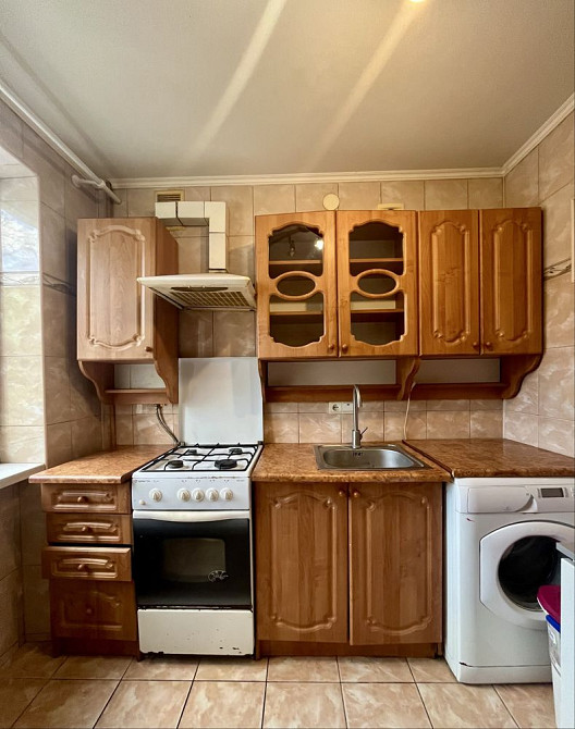 Здам 2х кімнатну, НЕБЕСНОЇ СОТНІ (ФОРМАРКЕТ) РОЗДІЛЬНІ кімнати, вільна Чернівці - зображення 1