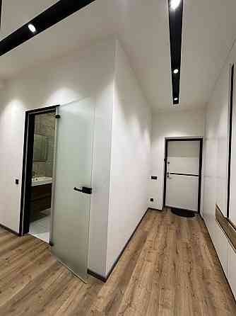 Продается 2 комнатная сталинка в самом Центре города! Миколаїв