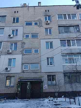 Сдам трехкомнатную конец Слобожанского проспекта Днепр