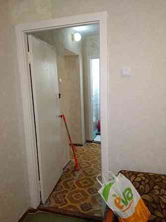 Сдам трехкомнатную конец Слобожанского проспекта Днепр