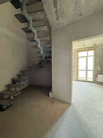 продаж пентхаусу в зданому будинку Львов