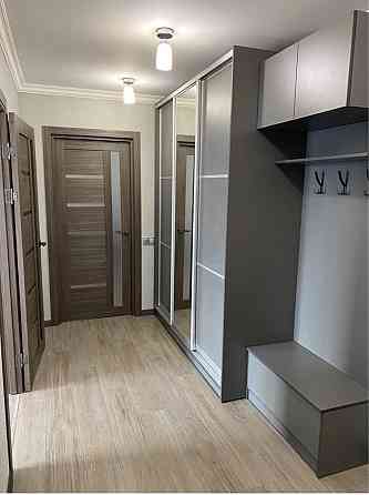 Здам дуже гарну велику 2 к квартирк по вул Симоненко 111варіанти Бровари