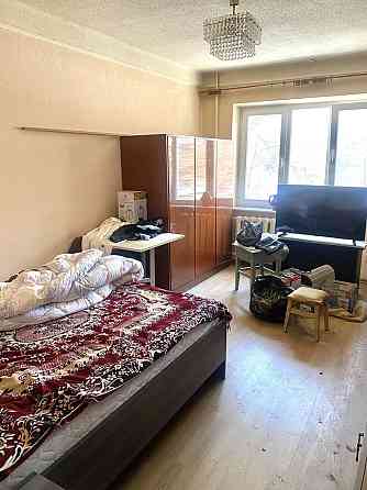 Борщаговка.Кольцова,двухкомнатная,раздельная,средний єтаж Київ