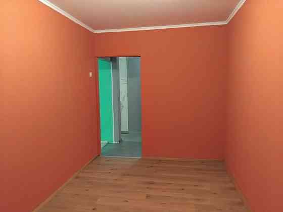 Собственник, продам 2к квартиру 49кв бул. Вернадского 75а. Метро 500м Київ