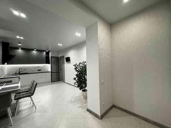 Продам 2к.квартиру з виглядом на озеро Хмельницький