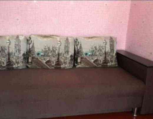 Сдам 2 к гостинку с  балконом Н. Дома   4000грн + свет Харьков