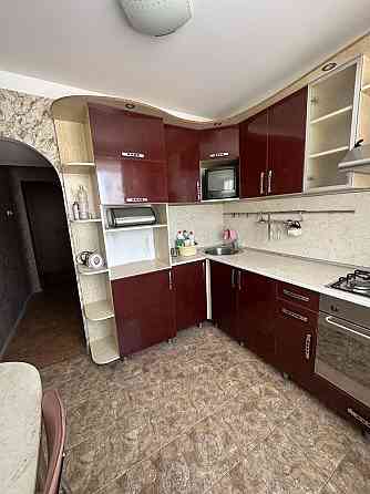 Комфортна двокімнатна з житловою лоджією Кременчук