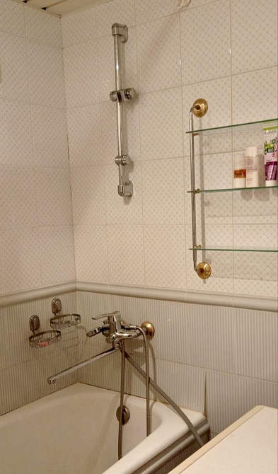 Сдам 2 ком квартиру  Вознесеновский р-н  5-я Горбольница , ул. Победы Запоріжжя - зображення 2