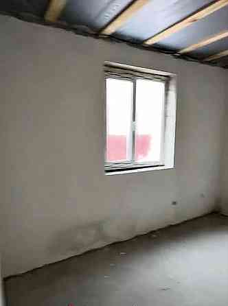 Продам 2 кімнатну квартиру вул. Момота Борисполь