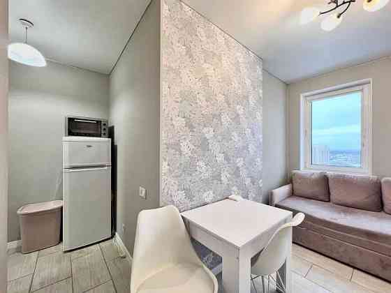 СВІТЛА квартира з новим ремонтом, меблями в центрі міста ЖК Соборний Ірпінь