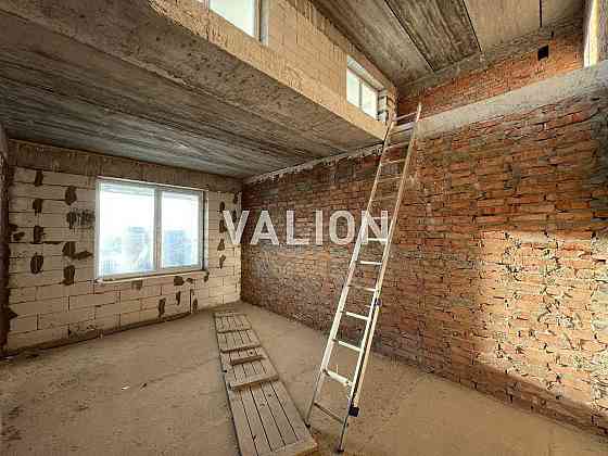 БЕЗ КОМІСІЇ дворівнева квартира 97м2 з 2 терасами вул. Гетьманська 1а Київ