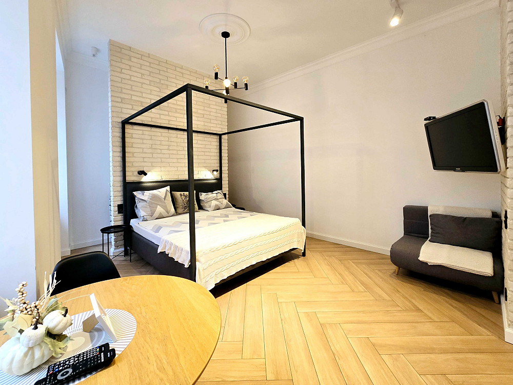 оренда квартири в центрі Львова 1к. Корнякта (поряд Площа Ринок). Львов - изображение 1