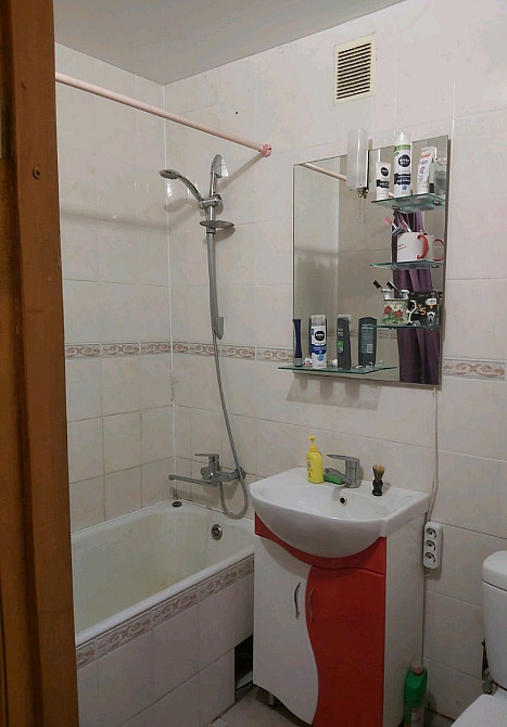 2-х кімнатна. Центр..Можна на пару місяців Житомир - изображение 7