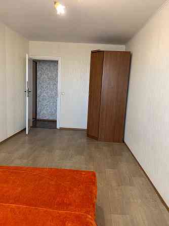 Продаж 3 кімнатної квартири Малишка 3 метро Дарниця ТРИ хвилини пішки Киев