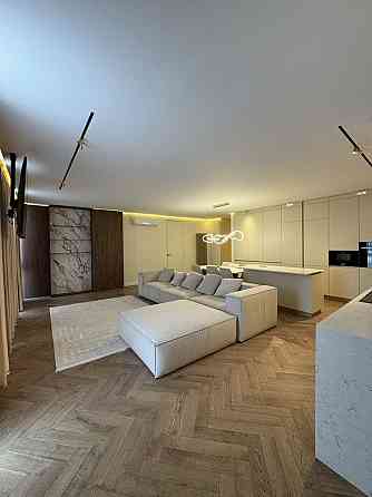 Продаж розкішної 2 кк квартири  ЖК Crystal |Кристал | Новий район Ужгород