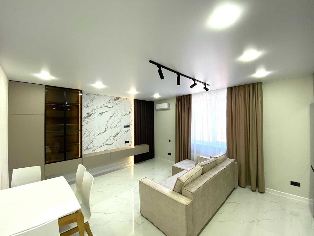 Стильна! Сучасна! Нова! 3-4 кімн. квартира! Вид на Чорне море! Одеса - зображення 3