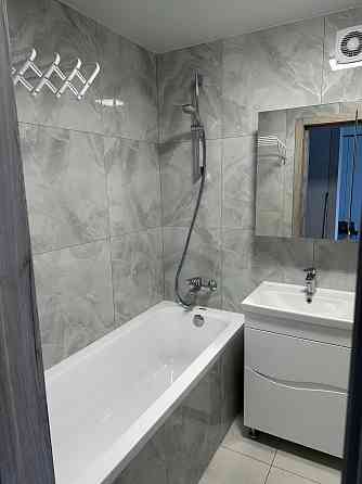 Світла сучасна квартира в новобудові з меблями та технікою. 12 000 Полтава