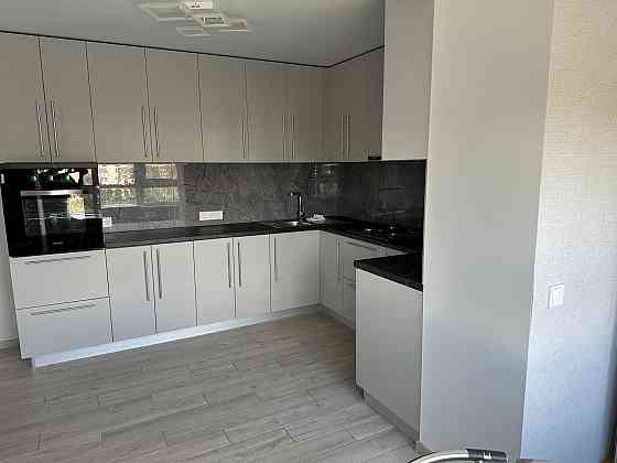 Світла сучасна квартира в новобудові з меблями та технікою. 12 000 Полтава