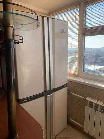 Видова 3-к квартира, Оболонська площа 3, метро поруч, ключи на руках! Киев