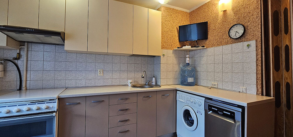 3-х кімнатна квартира. Метро КПІ. Оренда Киев - изображение 4