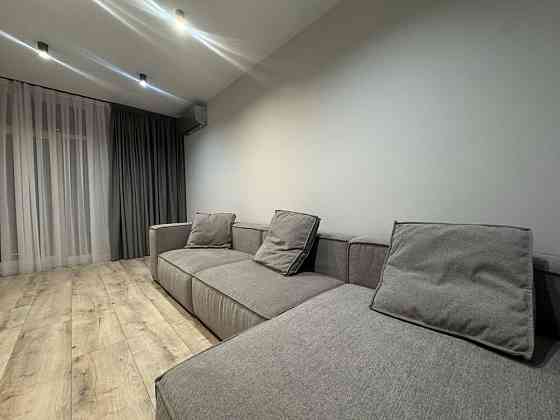 Семицвіт ВІП Оренда Перша Здача 3 кімнатна квартира Львов