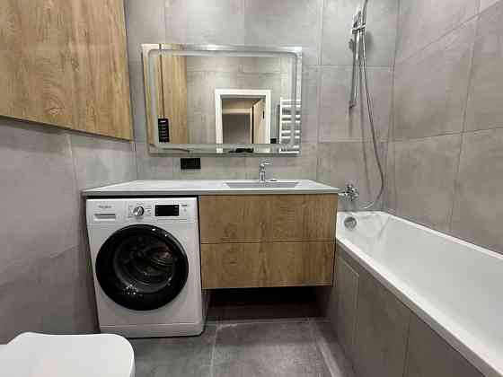 Семицвіт ВІП Оренда Перша Здача 3 кімнатна квартира Львов