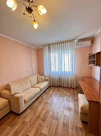 Здам 1 к кв на Осокорках ЖК Молодіжний квартал метро 10хв Киев