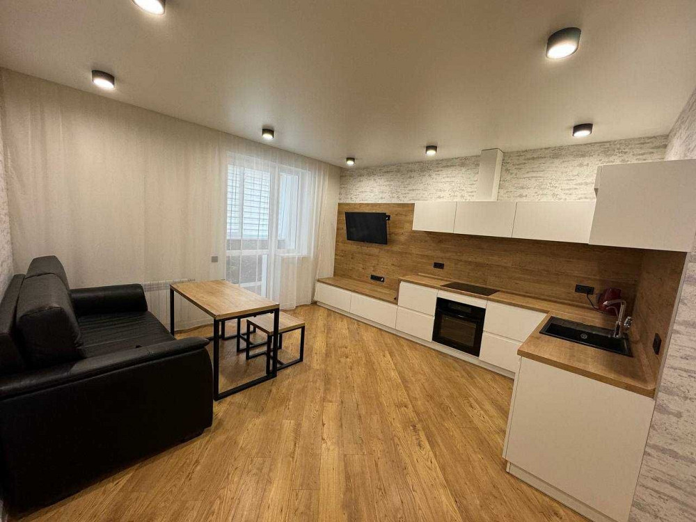 Сдам шикарную квартиру, кухня-студия и спальня, ЖК Рогатинский, Центр. Харьков - изображение 2