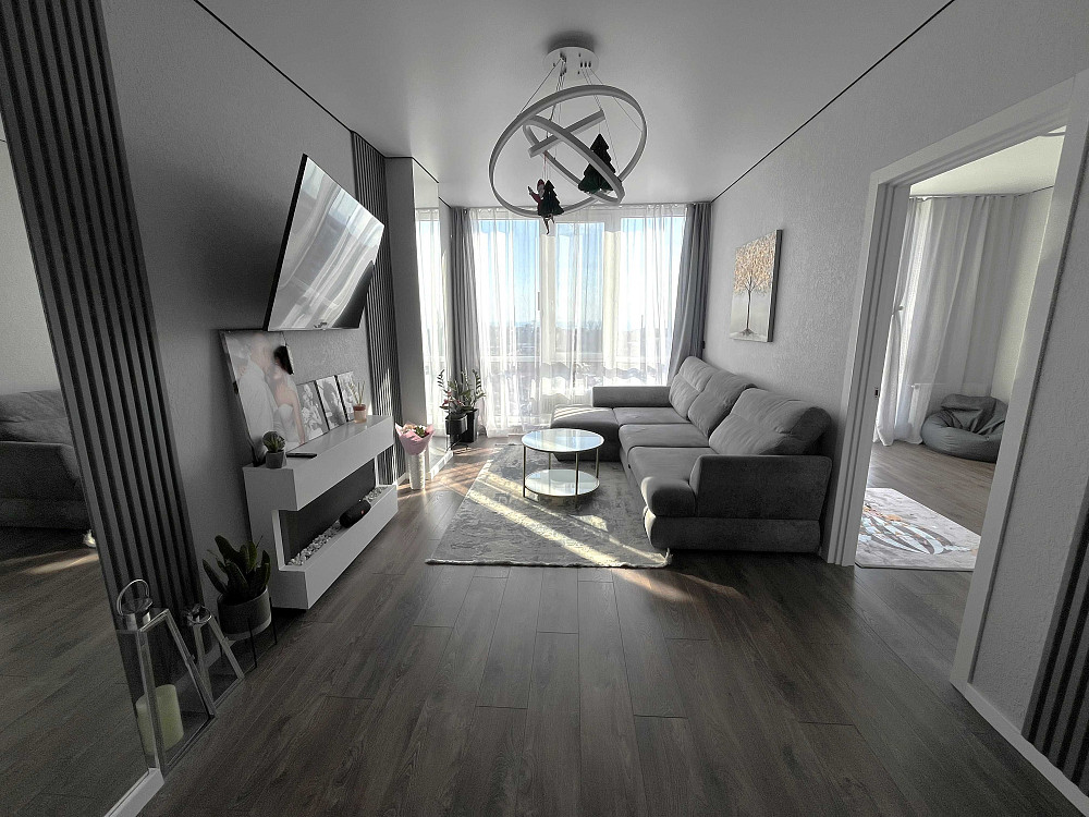 Продам велику двокімнатну квартиру із шикарним прямим видом на море. Одеса - зображення 1