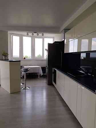 Двухкомнатная квартира  в кирпичном доме  74000 уе. Одеса