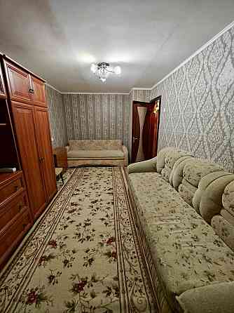 Здам 1 кімнатну, ПОЛЄТАЄВА (НЕБЕСНОЇ СОТНІ), ЗАСКЛЕНИЙ балкон, вільна! Чернівці