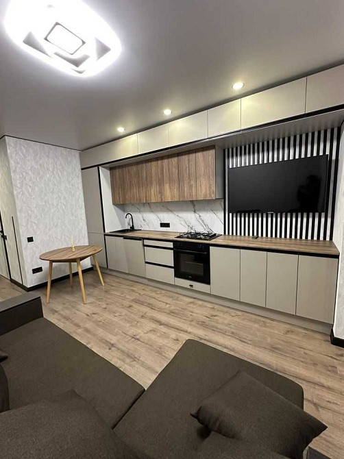 Оренда 2к квартири на Набережній Перемоги Дніпро - зображення 1