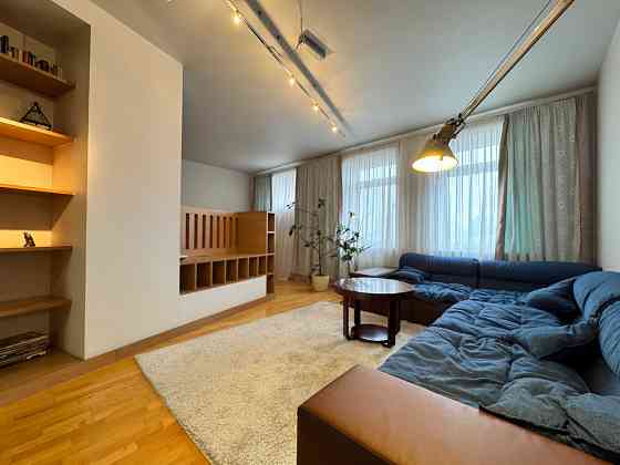 Без комісії! Простора 3-кім 100м2 з паркінгом в 5 хв від метро КПІ Киев