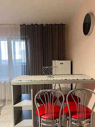 Оренда 2к квартри, вул. Ревуцького 54, м. Харьківська Киев