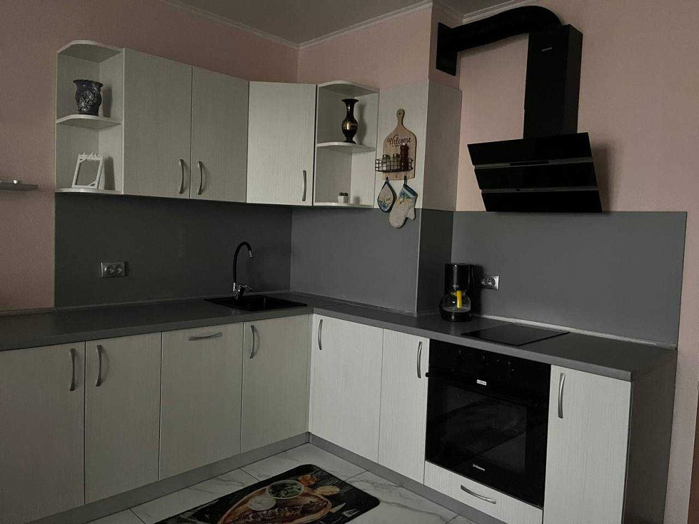 Оренда 2к квартри, вул. Ревуцького 54, м. Харьківська Киев - изображение 1